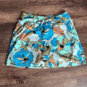Title Nine shorts retro multicolor flower